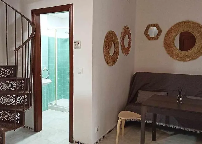 La Pequena Escalera Mezquita Catedral קורדובה